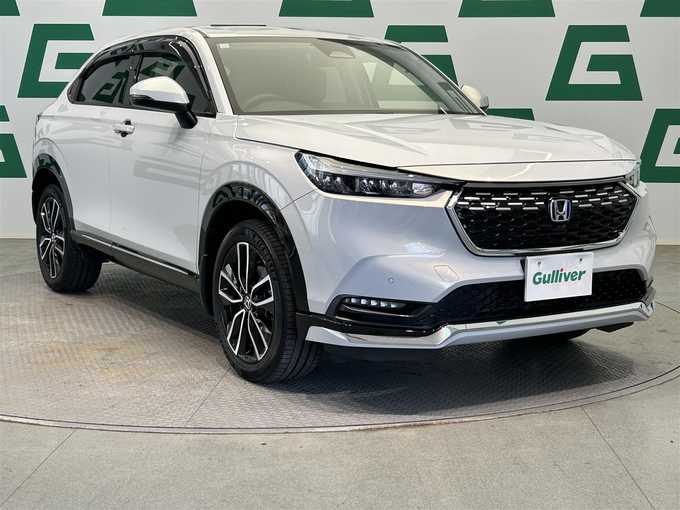 新着情報“ヴェゼルe:HEV Z”2023年式プレミアムサンライトホワイトパール入荷しました！