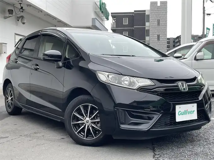 新着情報“フィット13G・特別仕様車Lパッケージ ファインエディション”2017年式クリスタルブラックパール入荷しました！