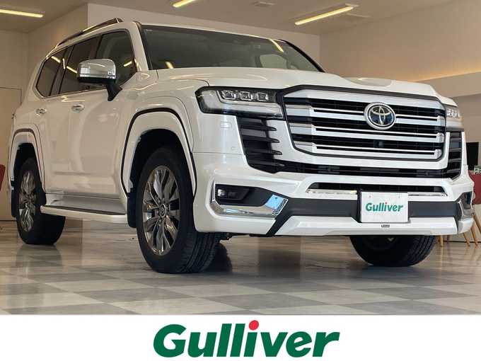 新着情報“ランドクルーザーZX”2022年式ホワイトパールクリスタル
