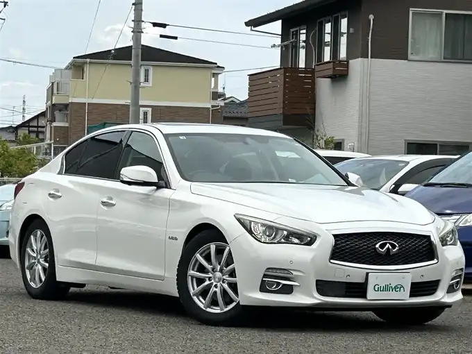 新着情報“スカイライン350GT ハイブリッド タイプP”2014年式クリスタルホワイトパール入荷しました！