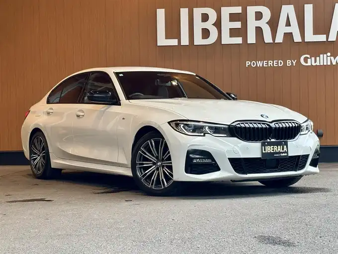 新着情報“３シリーズ320d xDrive シトリンブラックエディション”2021年式白入荷しました！
