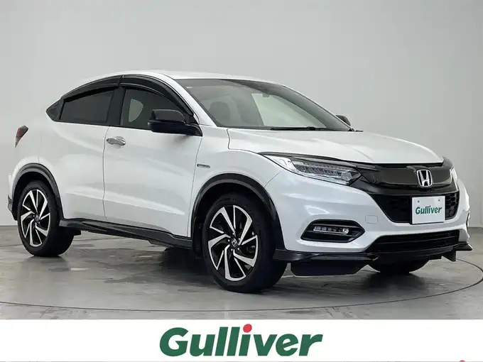 新着情報“ヴェゼルハイブリッドRS・ホンダセンシング”2018年式プラチナホワイトパール入荷しました！