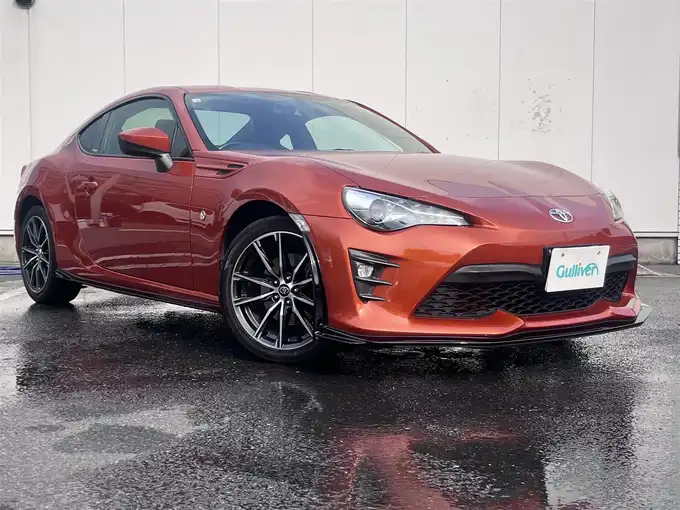 新着情報“８６GT”2016年式オレンジメタリック入荷しました！