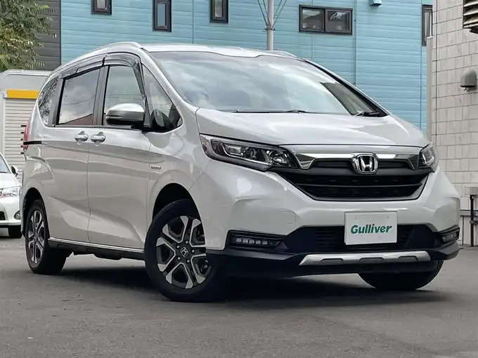 新着情報“フリードハイブリッドハイブリッド・クロスターホンダセンシング”2021年式プラチナホワイトパール入荷しました！