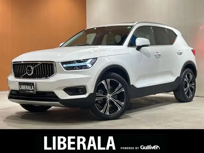 新着情報“ＸＣ４０B4 AWD インスクリプション”2021年式クリスタルホワイトP入荷しました！