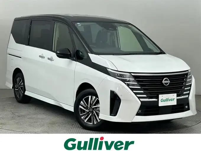 新着情報“セレナe－4ORCE ハイウェイスターV”2025年式白Ⅱ入荷しました！