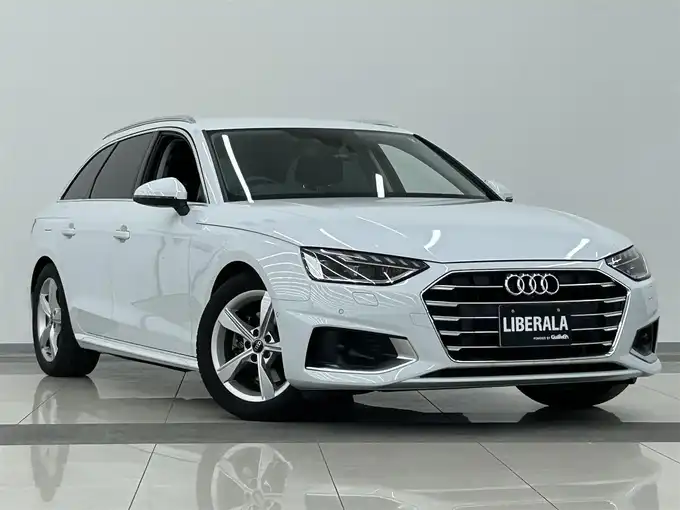 新着情報“Ａ４35TDIアドバンスド”2022年式グレイシアホワイトメタリック入荷しました！