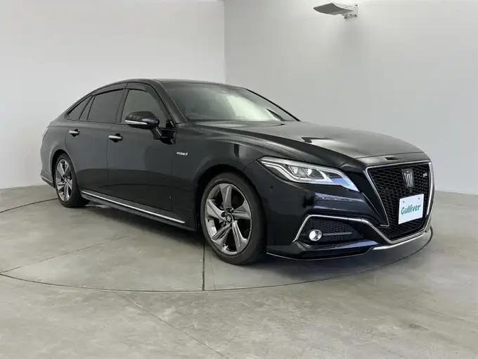 新着情報“クラウンハイブリッドRSアドバンス”2018年式プレシャスブラックパール入荷しました！