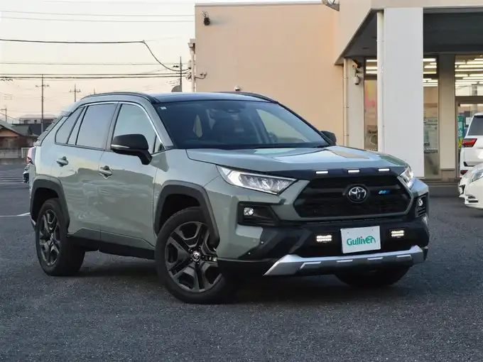 新着情報“RAV4アドベンチャー”2024年式アーバンカーキ入荷しました