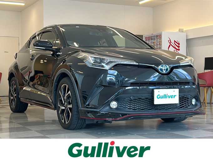 新着情報“Ｃ－ＨＲG”2017年式ブラックマイカ入荷しました！