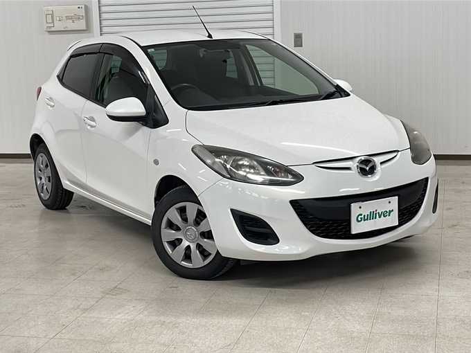 新着情報“デミオ13C－V スマートエディションⅡ”2013年式クリスタルホワイトパールマイカ入荷しました！