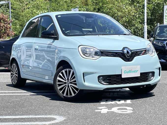 新着情報“トゥインゴインテンス”2024年式ブルードラジェ入荷しました！