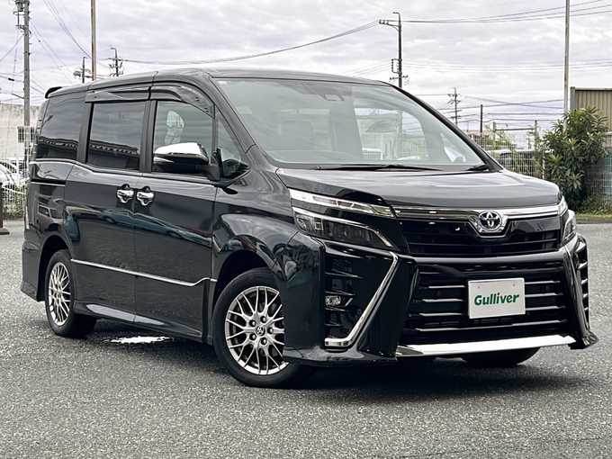 新着情報“ヴォクシーハイブリッドZS 煌Ⅲ”2020年式ブラック入荷しました！