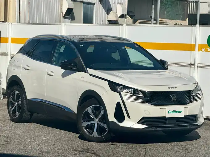 新着情報“３００８GT ブルーHDi”2021年式BLANC NACRE入荷しました！