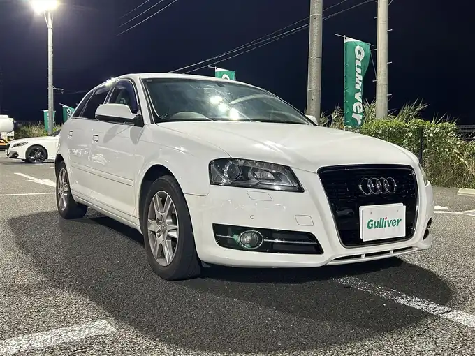 新着情報“Ａ３スポーツバック1．4TFSI”2010年式白入荷しました！