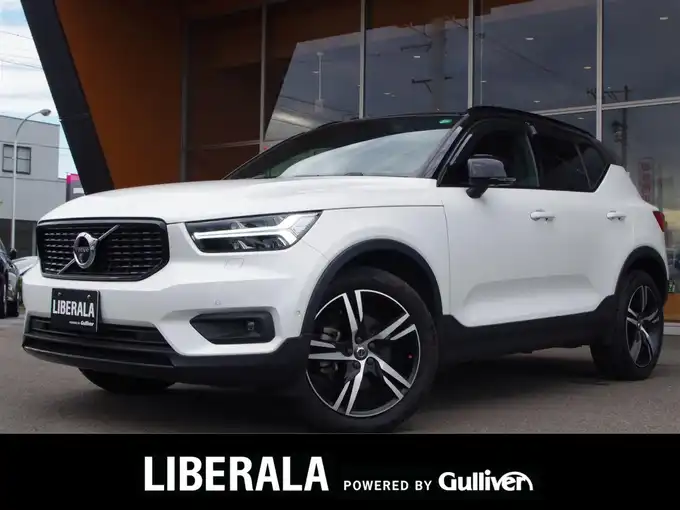 新着情報“ＸＣ４０T4 AWD Rデザイン”2020年式パール入荷しました！