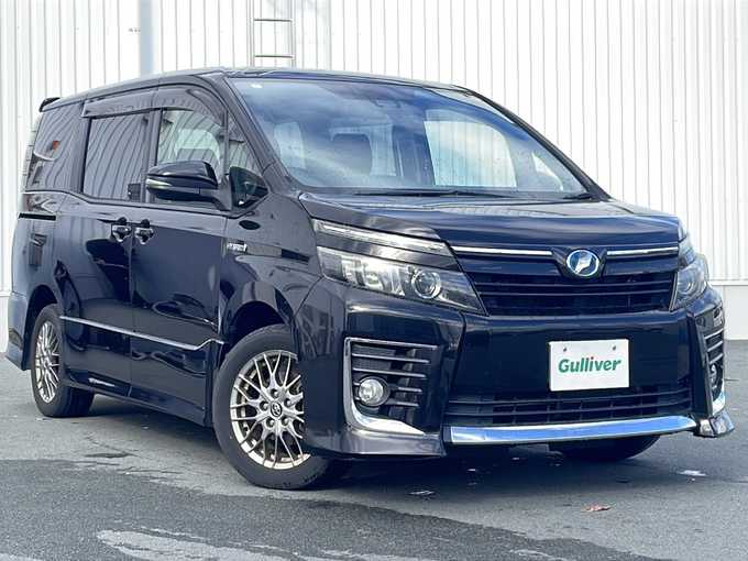 新着情報“ヴォクシーハイブリッドZS”2016年式ブラック入荷しました！