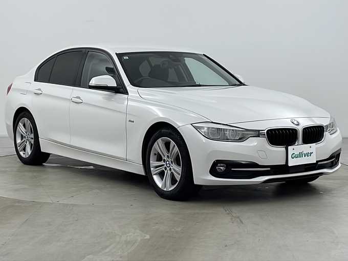 新着情報“３シリーズ320d”2015年式パール入荷しました！