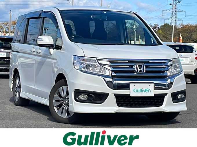 新着情報“ステップワゴンスパーダパワーエディション”2013年式パール入荷しました！