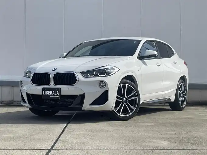 新着情報“Ｘ２xDrive 18d MスポーツX”2020年式白入荷しました！
