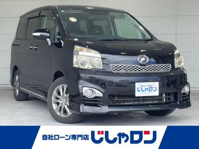 新着情報“ヴォクシーZS 煌Z”2013年式ブラック入荷しました！