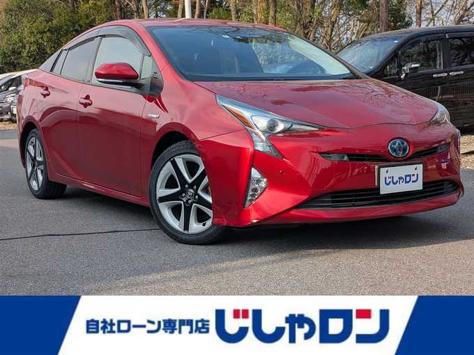 新着情報“プリウスAツーリングセレクション”2016年式エモーショナルレッド入荷しました！