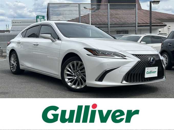 新着情報“ＥＳES300h バージョンL”2019年式ソニッククォーツ入荷しました！