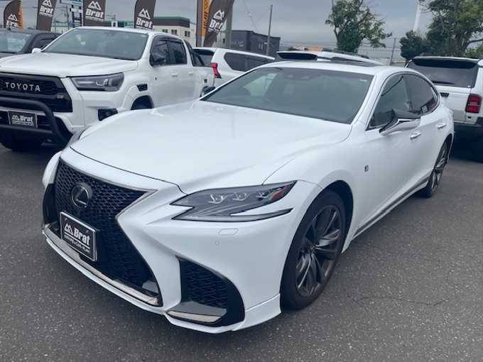 新着情報“ＬＳLS500 Fスポーツ”2018年式ホワイトノーヴァガラスフレーク入荷しました！