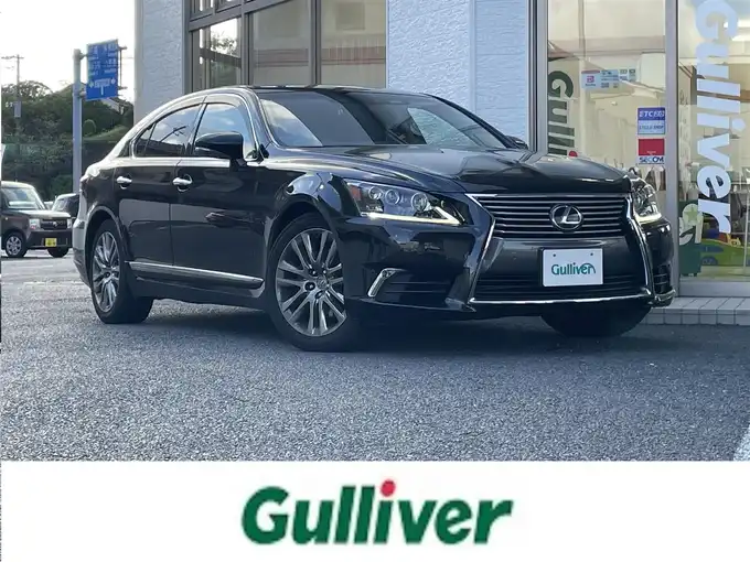 新着情報“ＬＳ460 バージョンL”2014年式スターライトブラックガラスフレーク入荷しました！