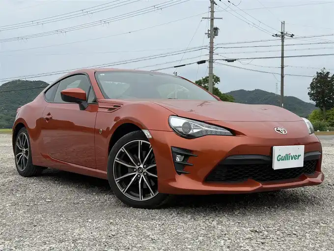 新着情報“８６GT”2017年式オレンジメタリック入荷しました！