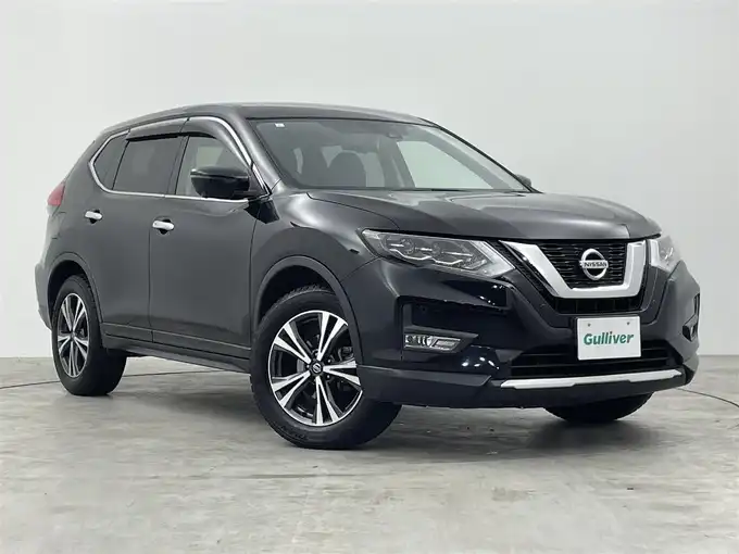 新着情報“エクストレイル20Xi”2019年式ダイヤモンドブラック入荷しました！