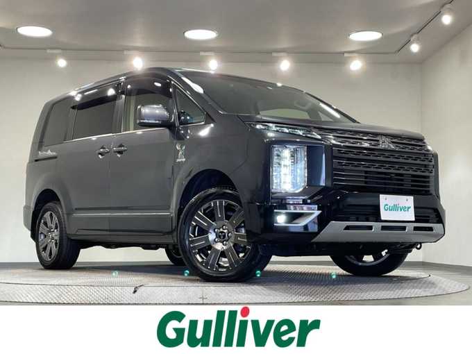 新着情報“デリカＤ：５D プレミアム”2023年式グラファイトグレーメタリック/ブラックマイカ入荷しました！