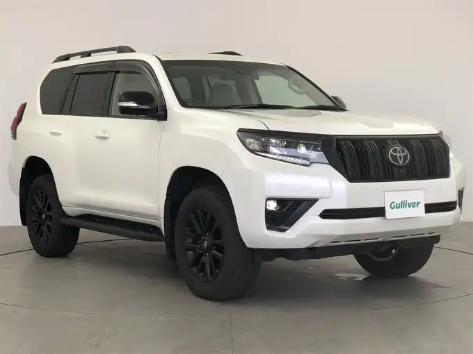 新着情報“ランドクルーザープラドTX Lパッケージ マットブラックエディション”2022年式ホワイトパールクリスタルシャイン入荷しました！