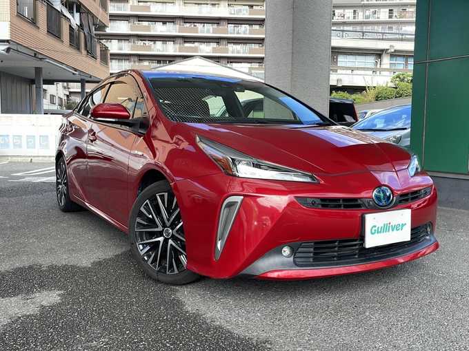 新着情報“プリウスSツーリングセレクション”2019年式エモーショナルレッドⅡ入荷しました！