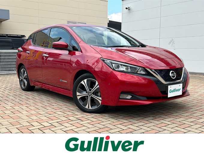 新着情報“リーフG”2020年式ガーネットレッド入荷しました！