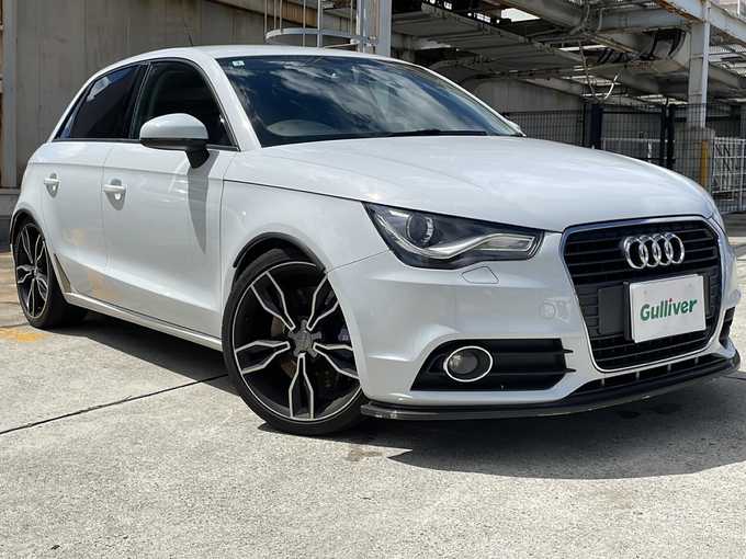 新着情報“Ａ１スポーツバック1．4TFSI”2013年式グレイシアホワイトメタリック入荷しました！