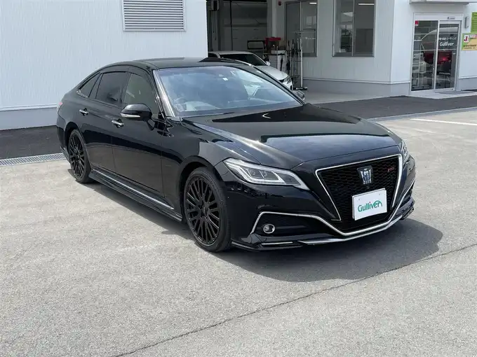 新着情報“クラウンハイブリッドRSアドバンス”2018年式ブラック入荷しました！