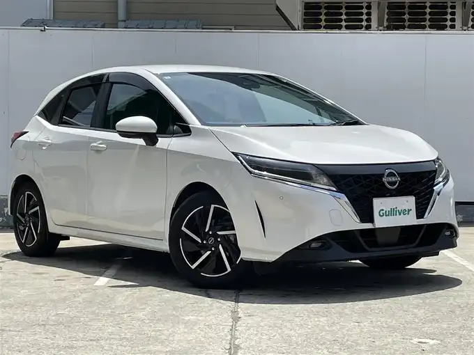 新着情報“ノートX FOUR”2021年式ピュアホワイトパール入荷しました！