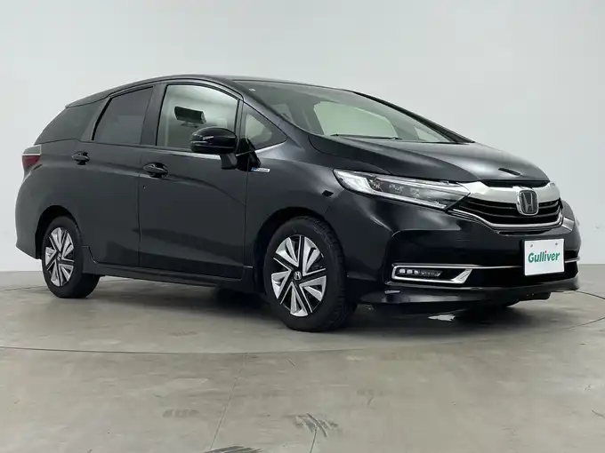 新着情報“シャトルハイブリッドX ホンダセンシング”2019年式クリスタルブラックパール入荷しました！