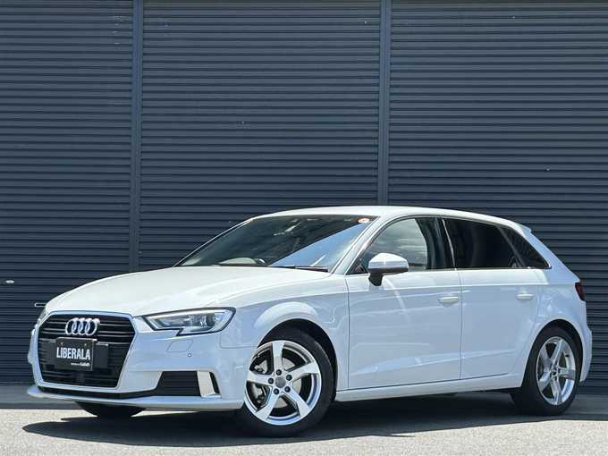 新着情報“Ａ３スポーツバック30TFSI スポーツ”2019年式グレイシアホワイトメタリック入荷しました！