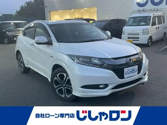 新着情報“ヴェゼルハイブリッドZ・ホンダセンシング”2016年式ホワイトオーキッドパール入荷しました！