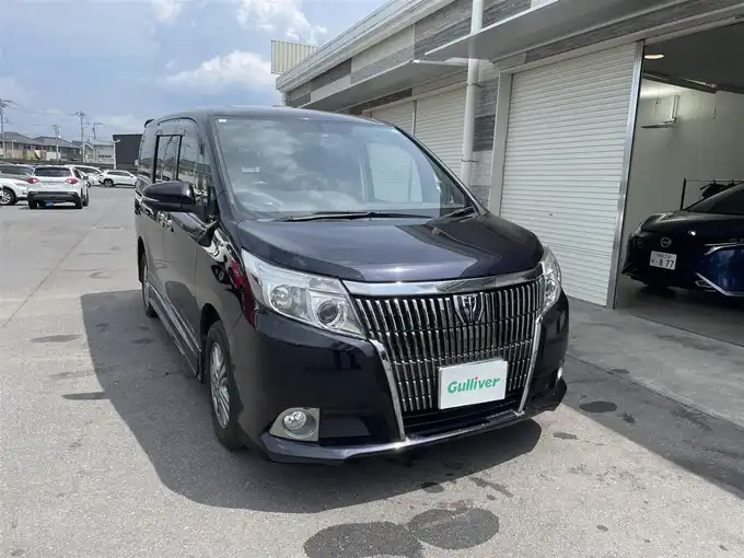 新着情報“エスクァイアGi”2014年式スパークリングブラックパールクリスタルシャイン入荷しました！