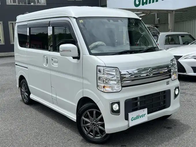 新着情報“エブリイワゴンPZターボスペシャル ハイルーフ”2020年式パールホワイト入荷しました！