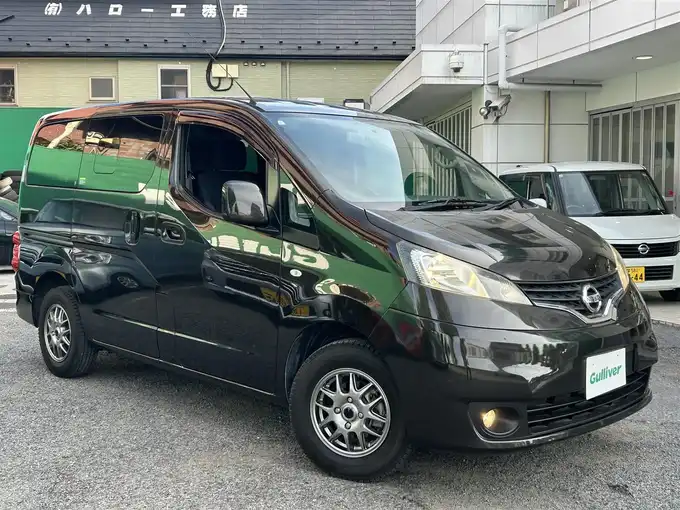 新着情報“ＮＶ２００バネットワゴン16X－2R”2017年式タイガーアイブラウン入荷しました！