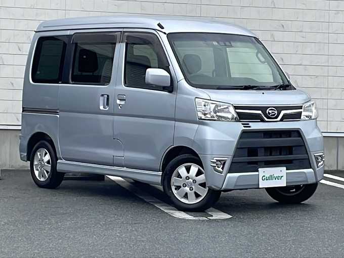 新着情報“アトレーワゴンカスタムターボRS SAⅢ”2018年式ブライトシルバーメタリック入荷しました！