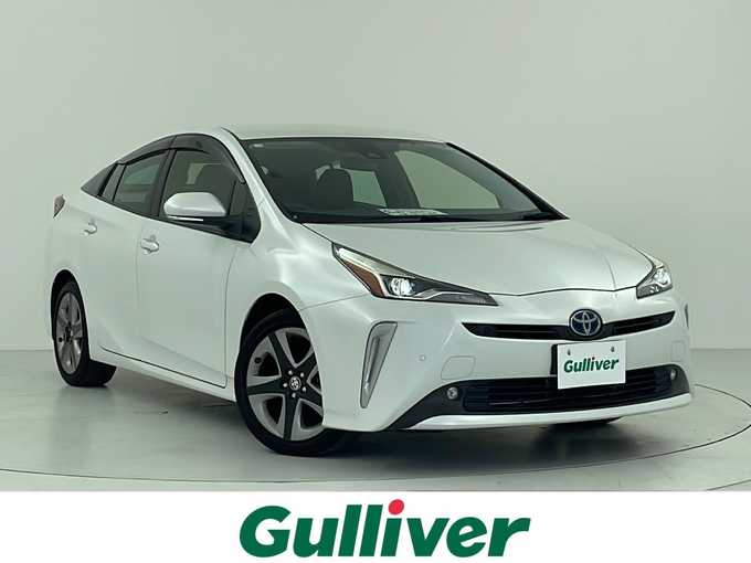 新着情報“プリウスSツーリングセレクション”2022年式プラチナホワイトパールマイカ入荷しました！