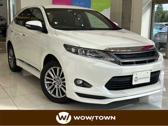 新着情報“ハリアープレミアム”2015年式ホワイトパールクリスタルシャイン入荷しました！