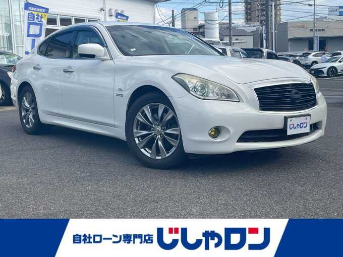 新着情報“フーガハイブリッドVIPパッケージ”2012年式クリスタルホワイトパール入荷しました！
