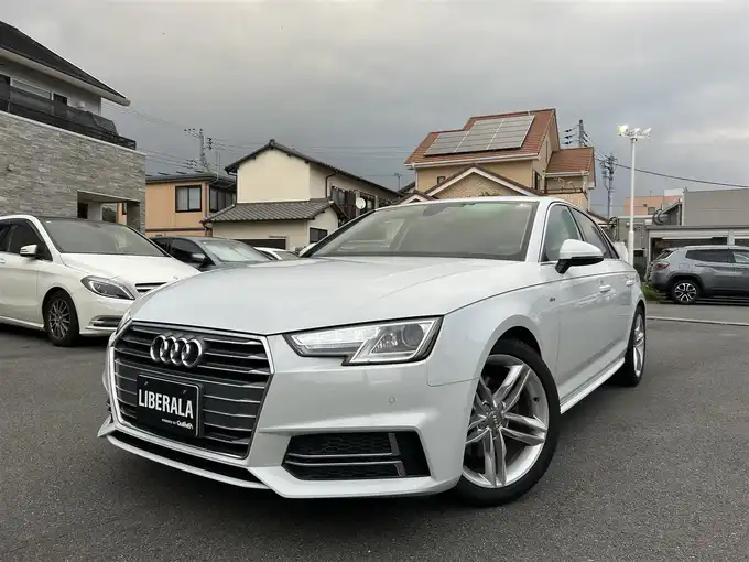 新着情報“Ａ４1．4TFSI”2016年式グレイシアホワイトメタリック入荷しました！