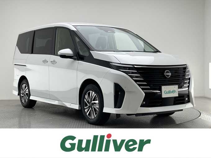 新着情報“セレナe－パワー ハイウェイスターV”2025年式プリズムホワイト入荷しました！